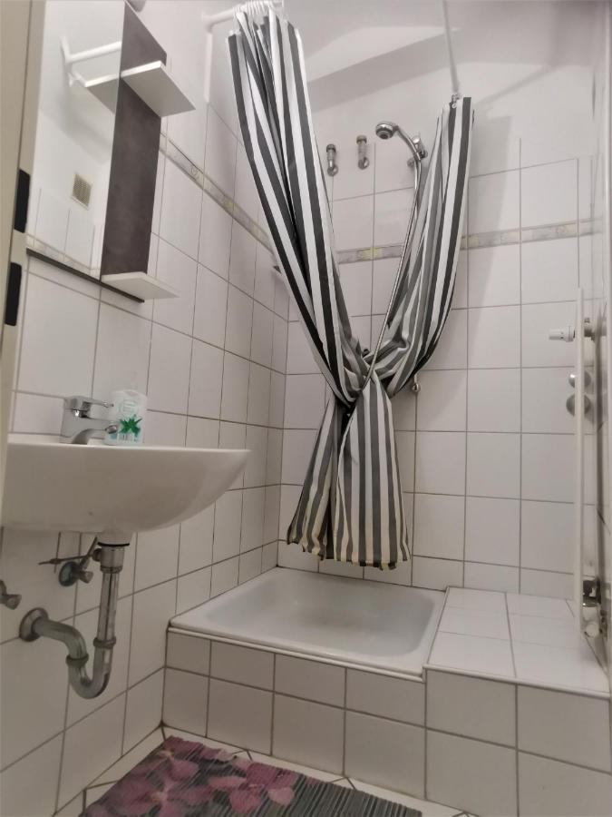 Hotel-Pension Zum Hirsch Hattersheim am Main Zewnętrze zdjęcie