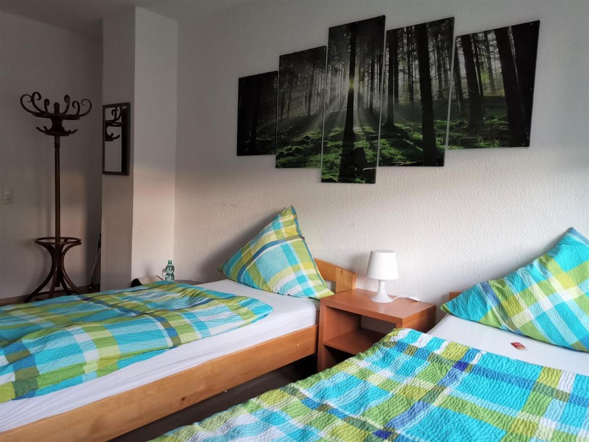 Hotel-Pension Zum Hirsch Hattersheim am Main Zewnętrze zdjęcie