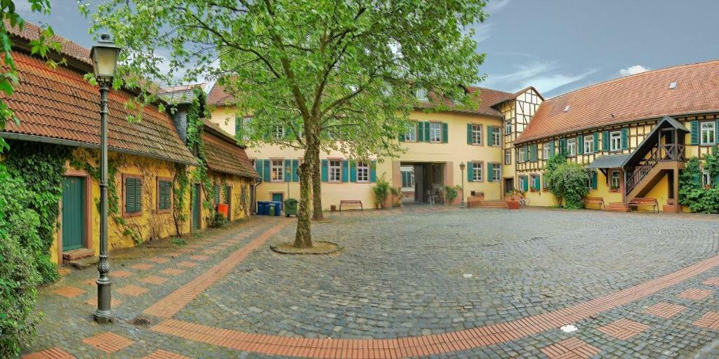 Hotel-Pension Zum Hirsch Hattersheim am Main Zewnętrze zdjęcie